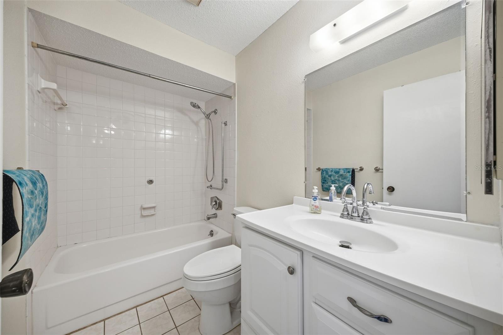 MISSION OAKS CONDO - Residential