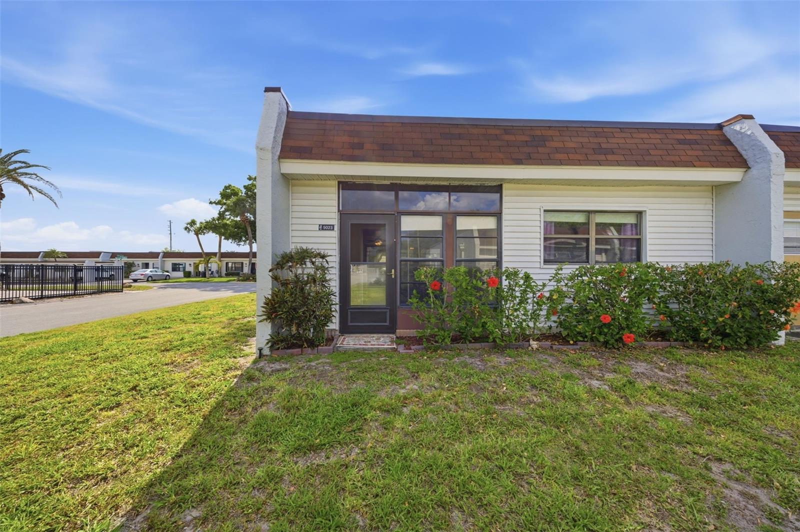 MISSION OAKS CONDO - Residential