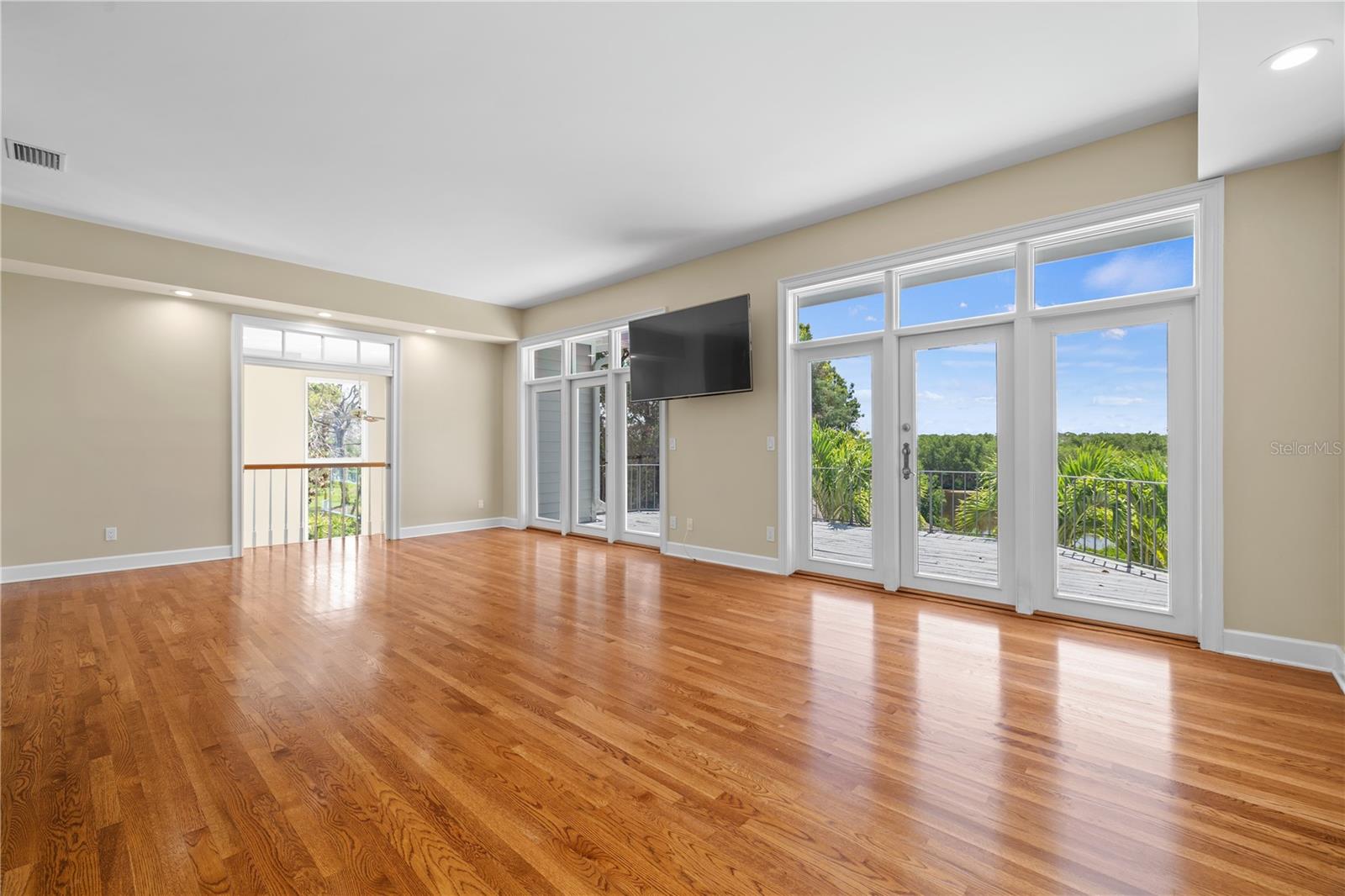 PINELLAS FARMS - Residential