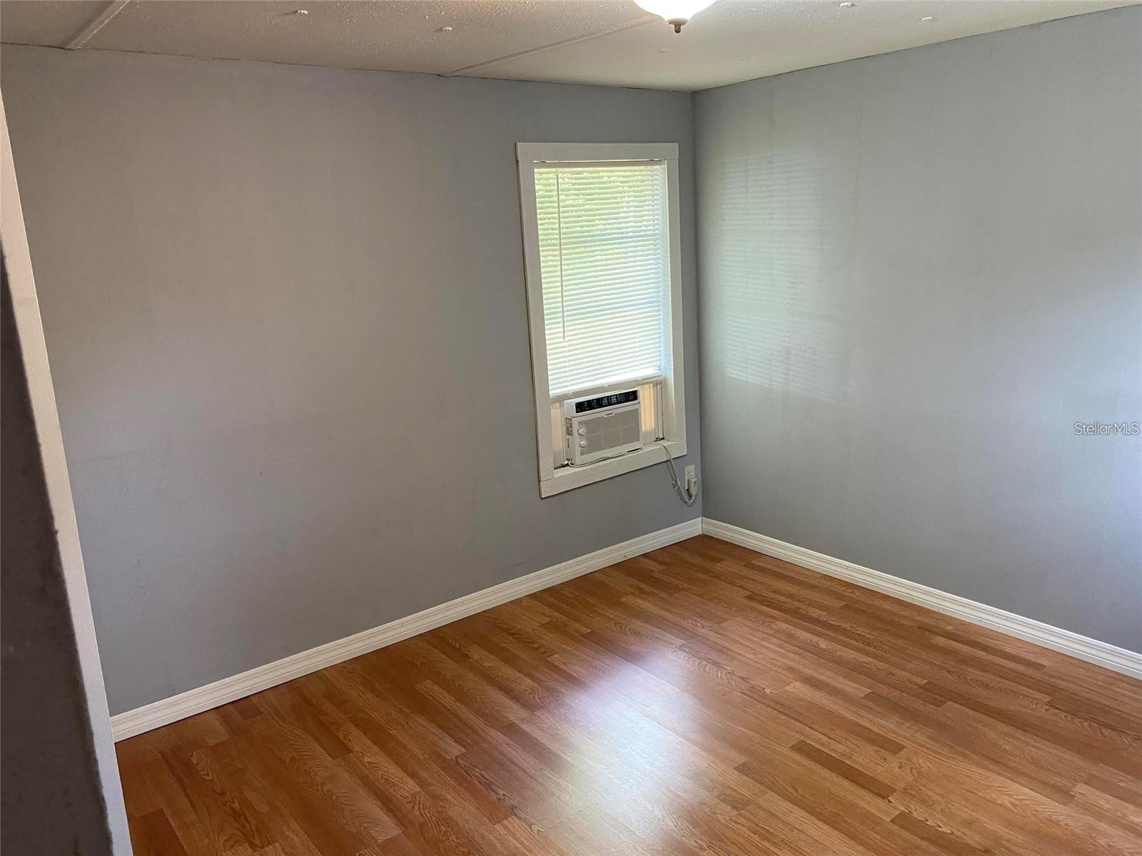 KISSIMMEE VIEW UNIT B - Residential Lease