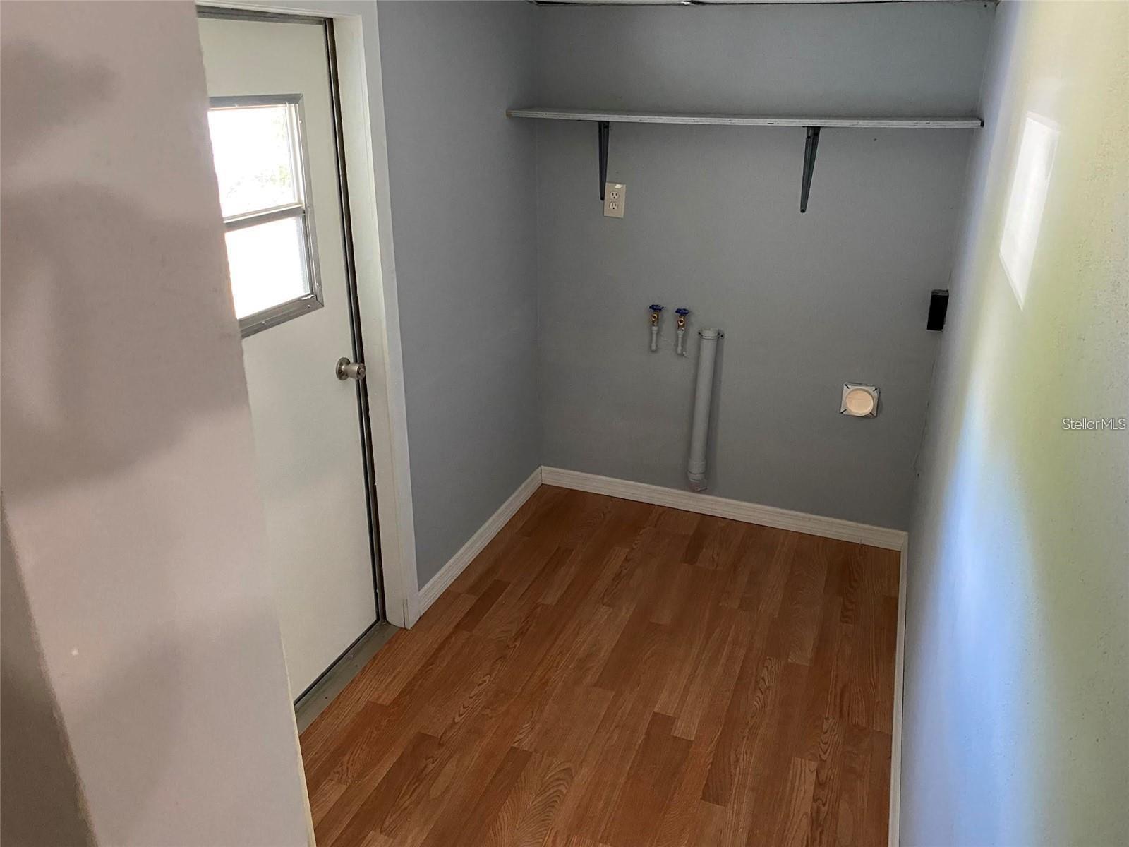 KISSIMMEE VIEW UNIT B - Residential Lease