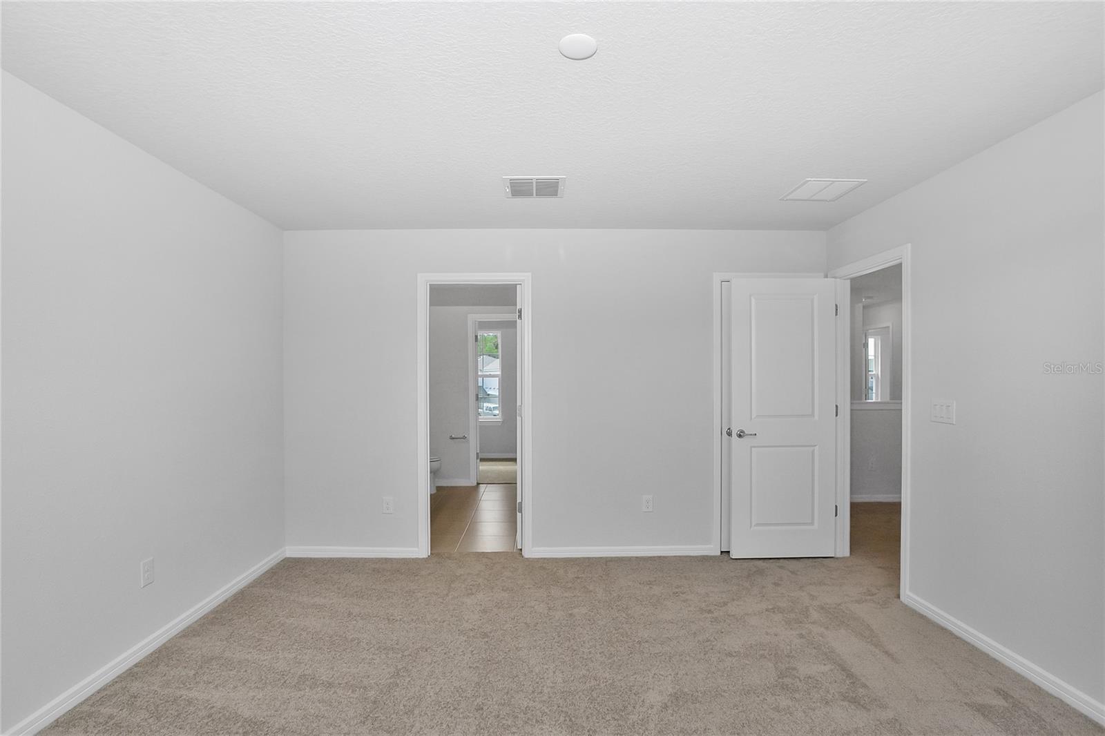 K-BAR RANCH - Residential Lease