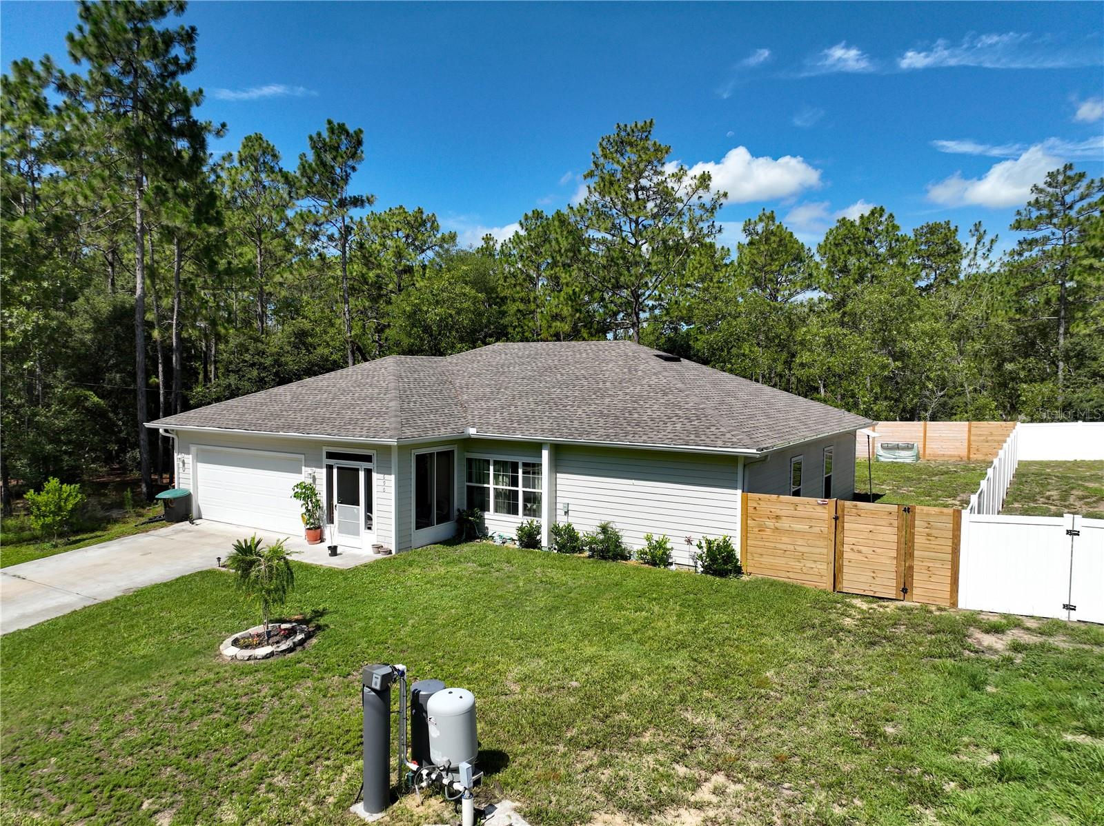 WILLISTON HYLNDS GOLF & C CLUB ESTATE - Residential
