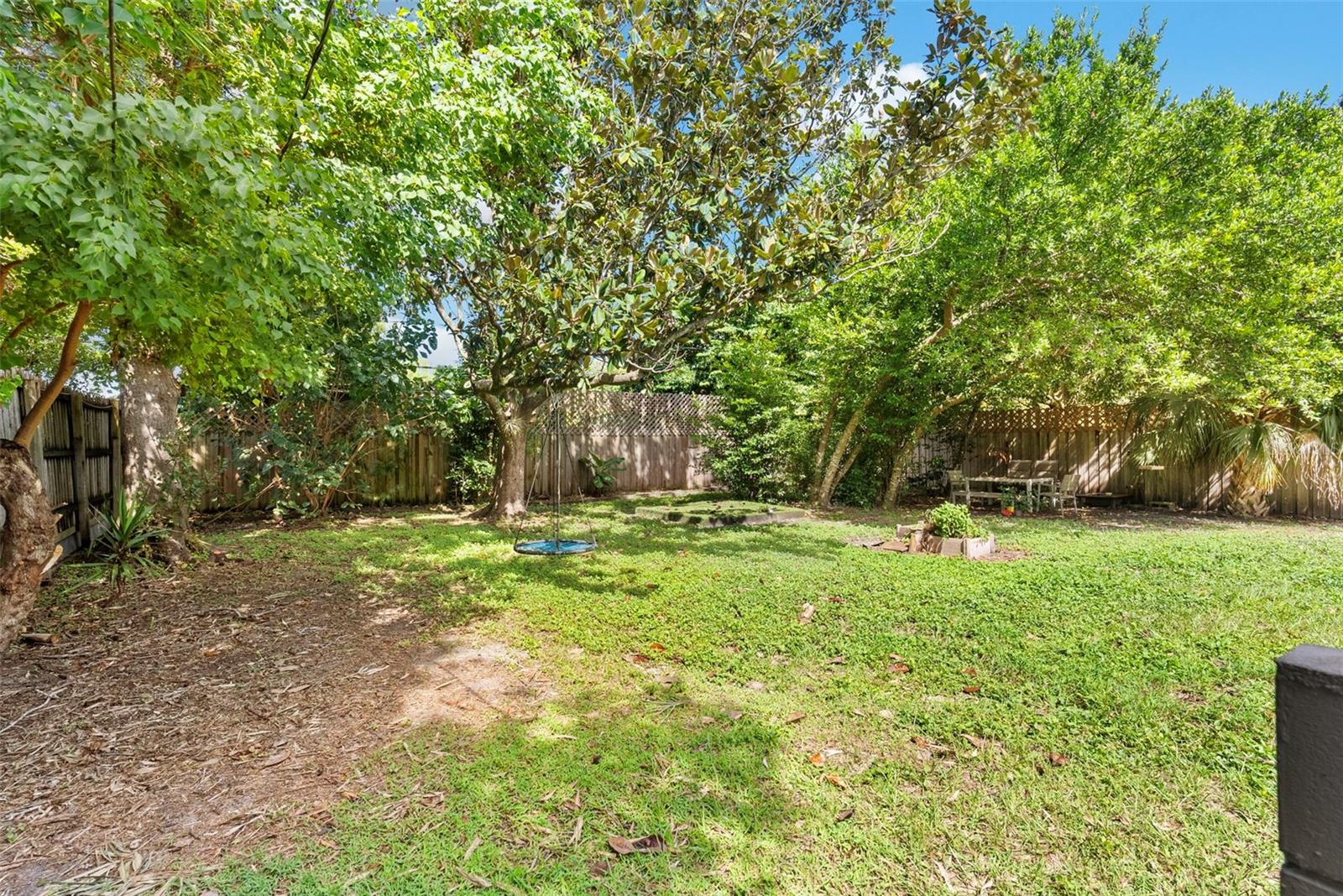 SUNSHINE GARDENS - Residential Lease