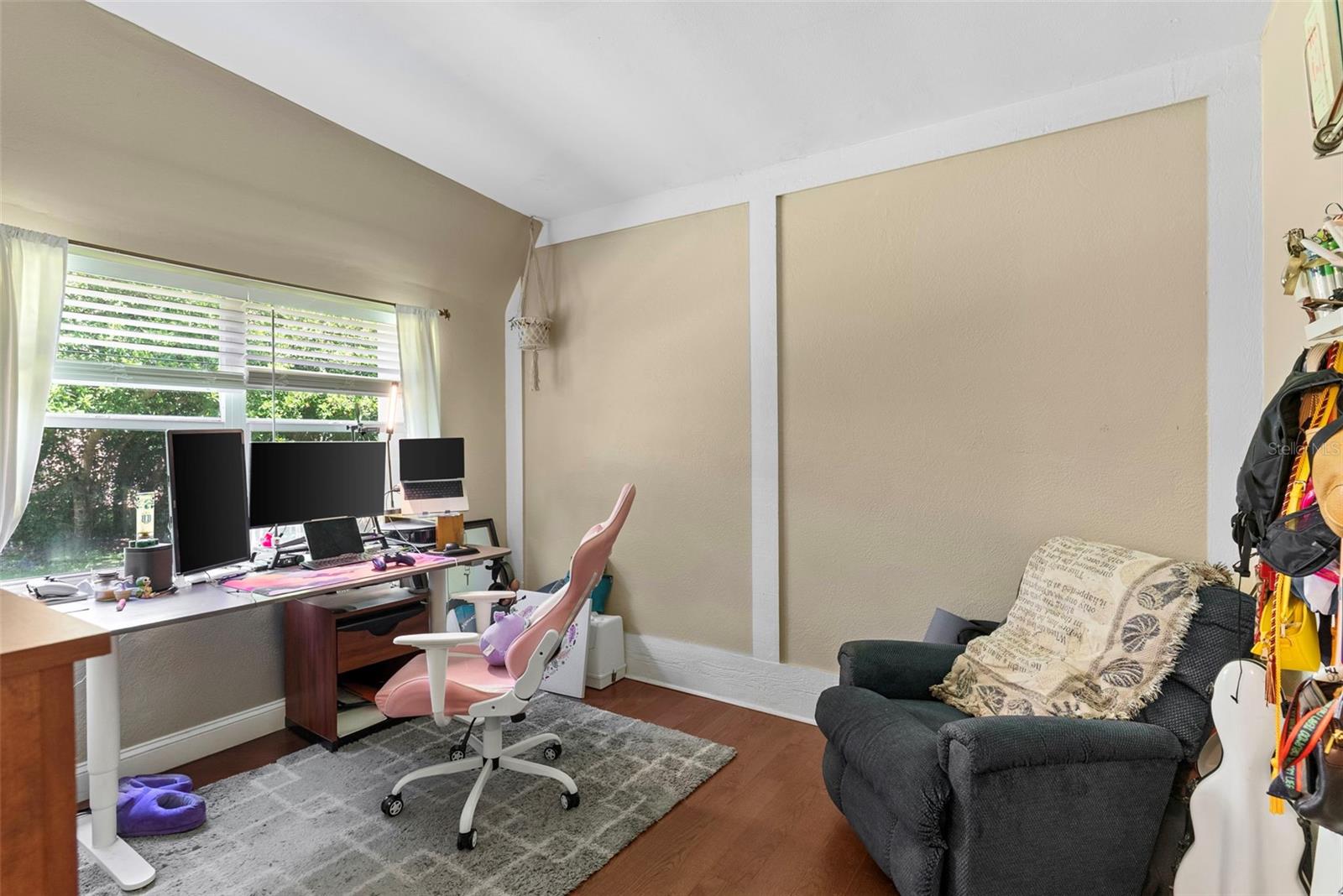 SUNSHINE GARDENS - Residential Lease