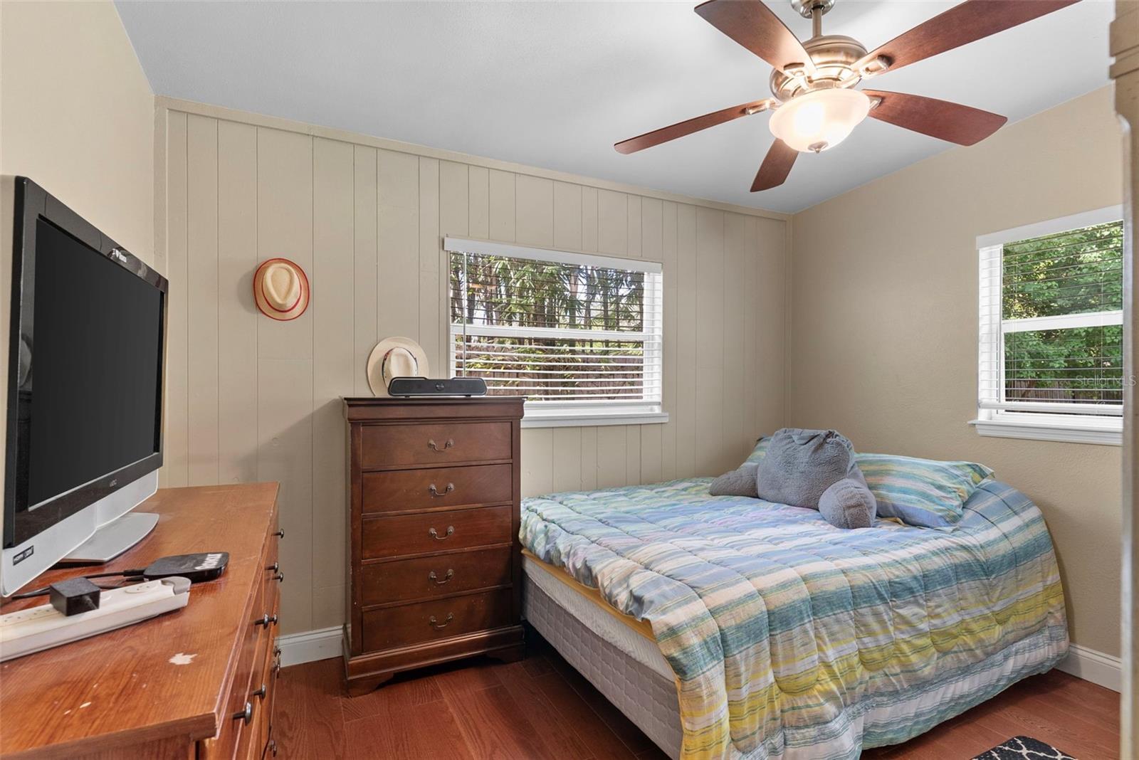 SUNSHINE GARDENS - Residential Lease