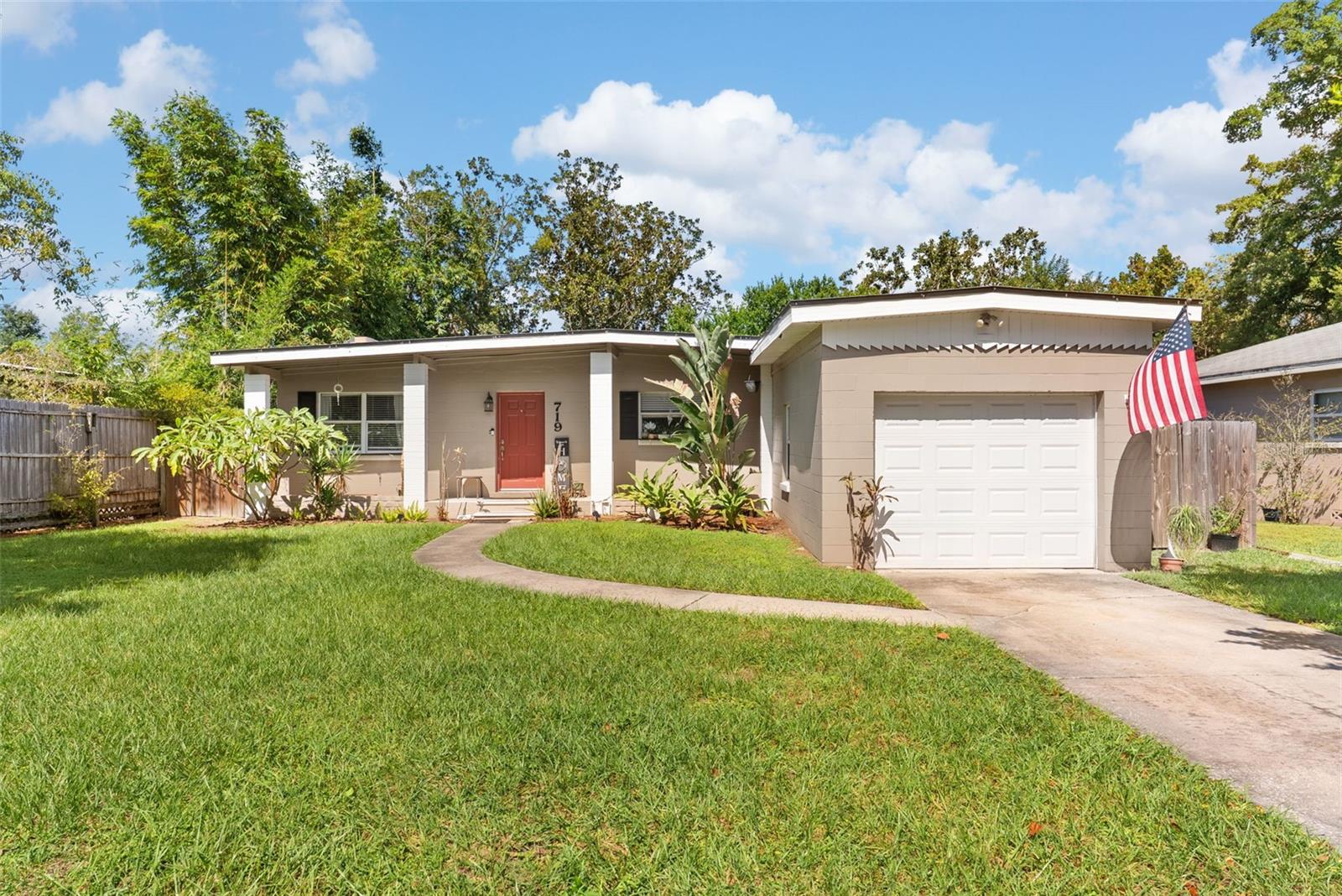 SUNSHINE GARDENS - Residential Lease