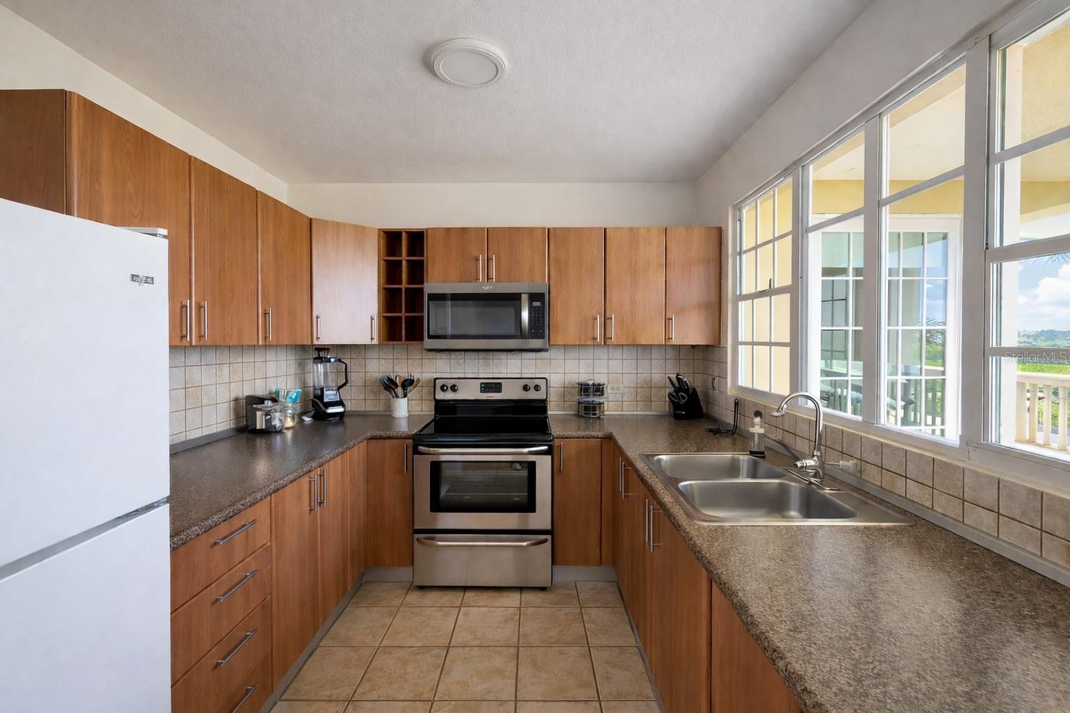 7 COSTA DORADA B 201