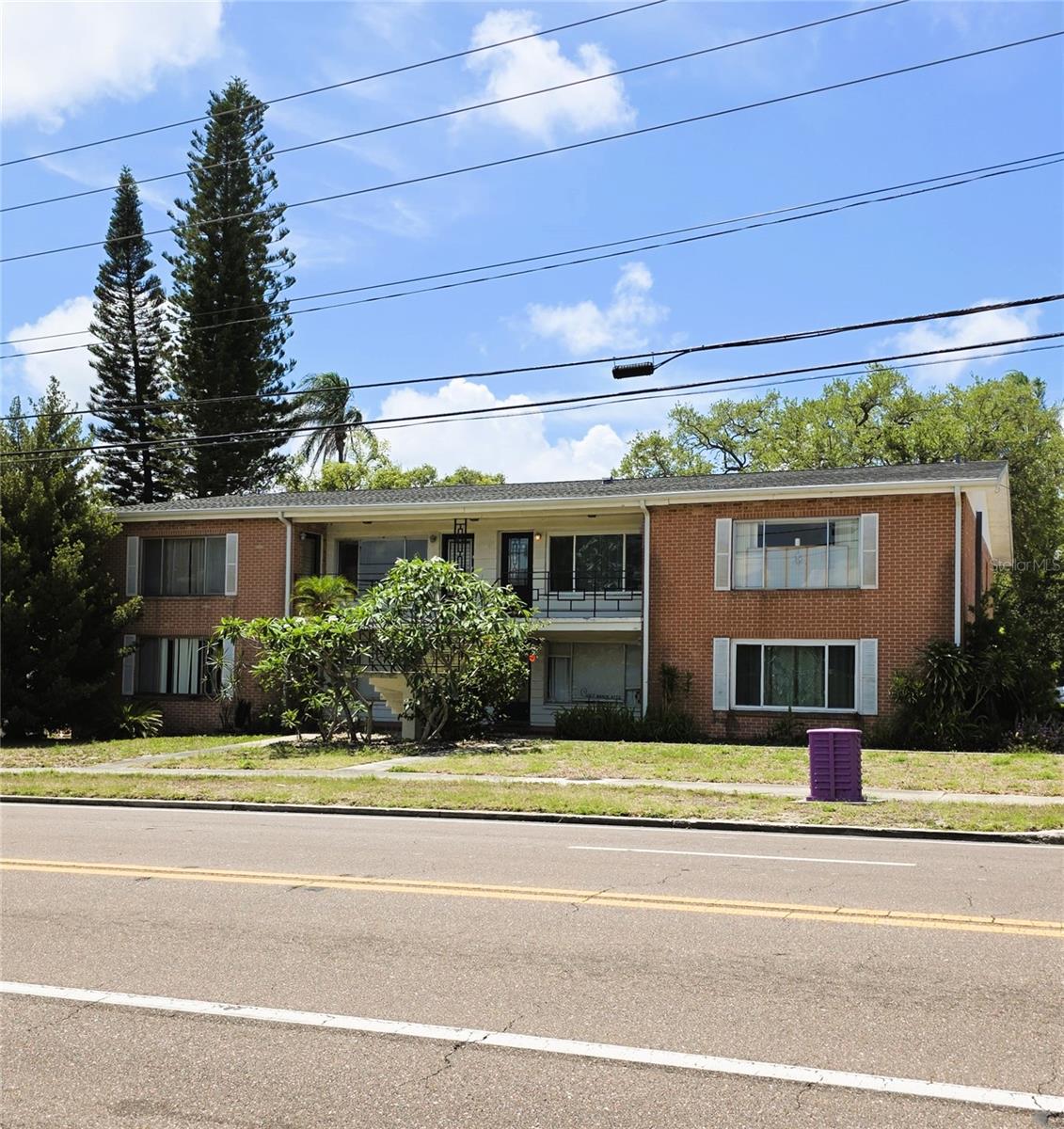 1309 DREW STREET 6
