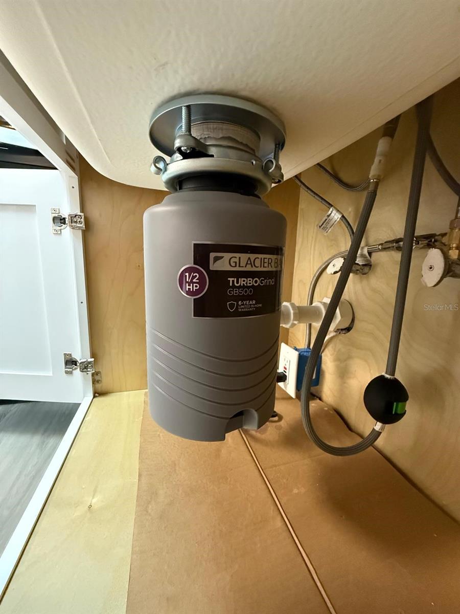 CEDAR POINTE CONDO PH 02 - Residential