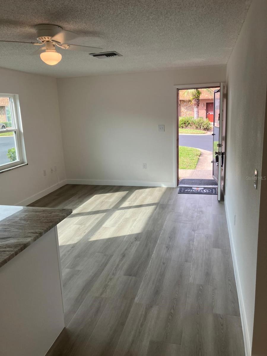 CEDAR POINTE CONDO PH 02 - Residential