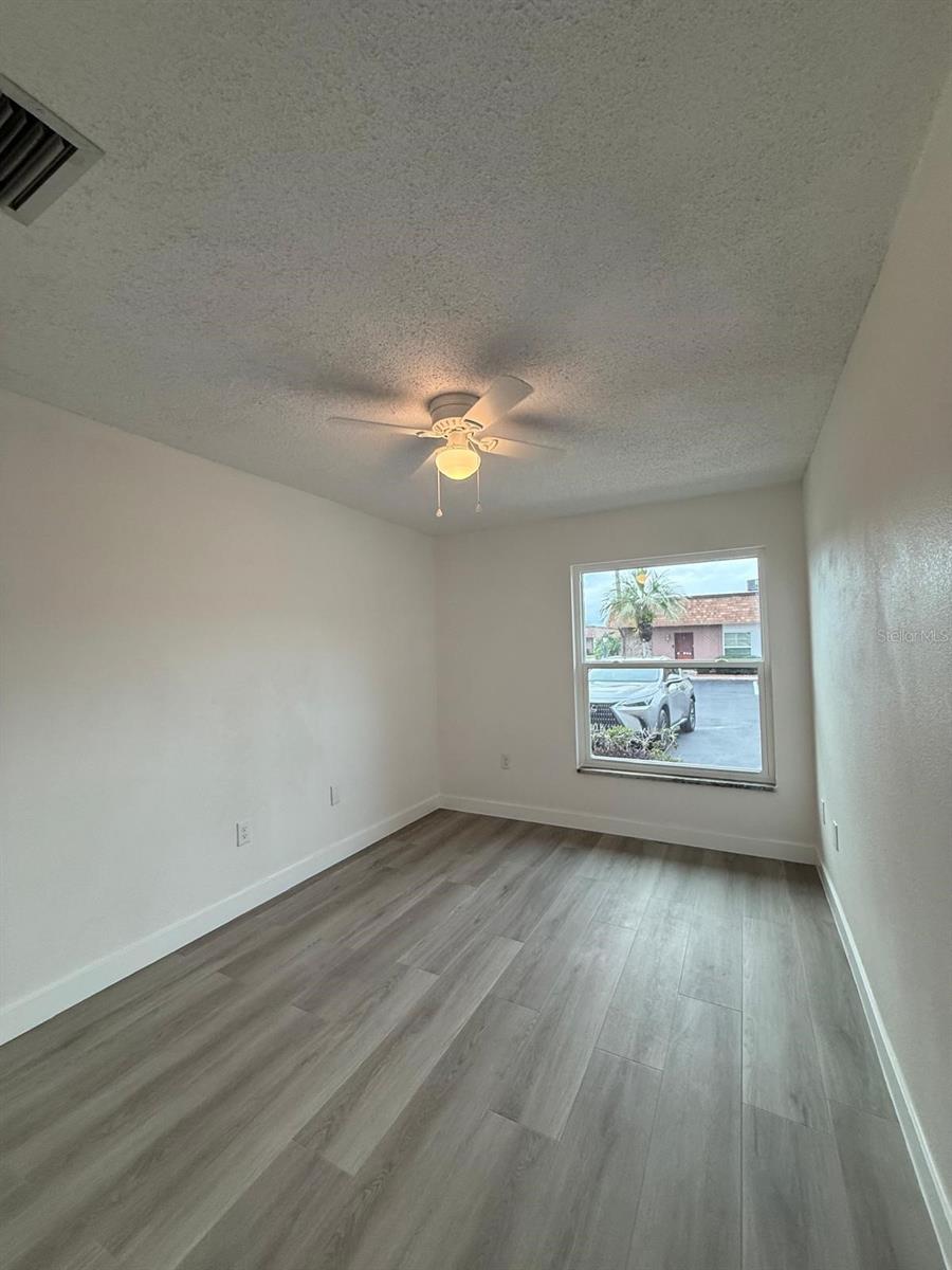 CEDAR POINTE CONDO PH 02 - Residential