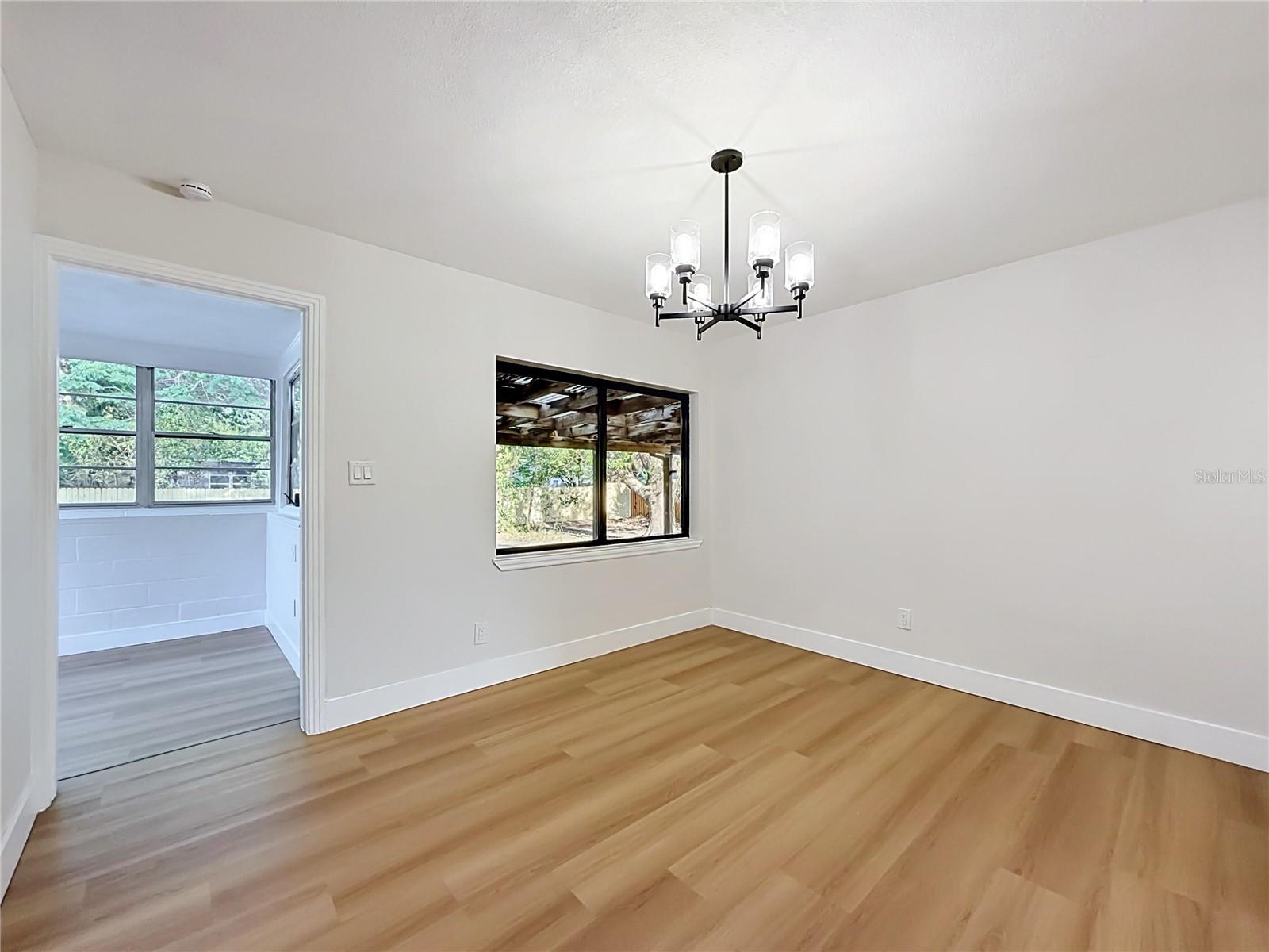 CRYSTAL LAKE MANOR - Residential