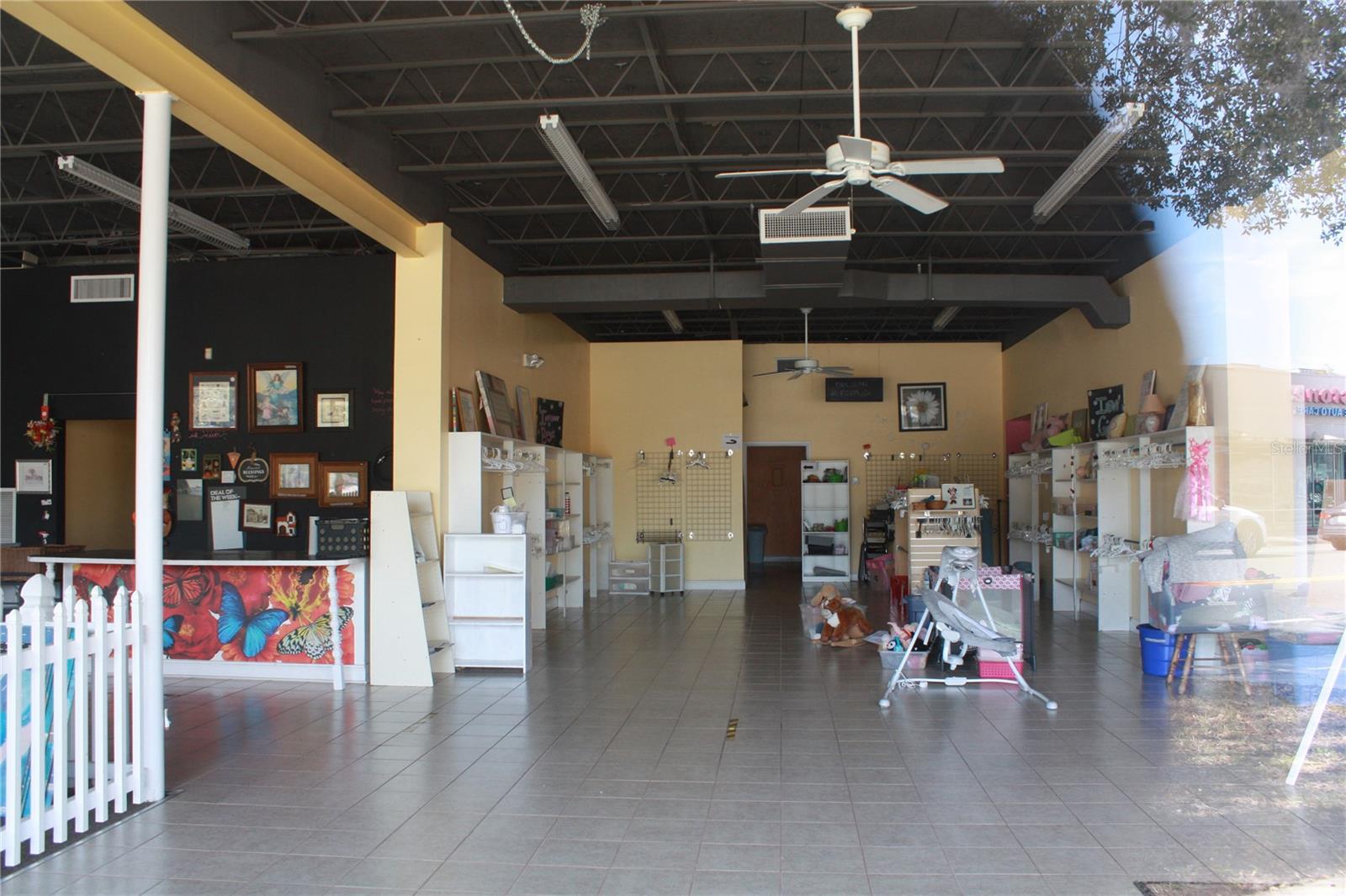 BRUSH ADD TO GVILLE-ZETROUER - Commercial Lease