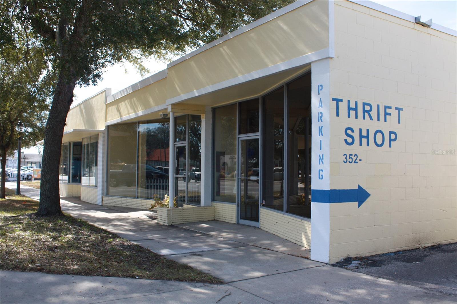 BRUSH ADD TO GVILLE-ZETROUER - Commercial Lease