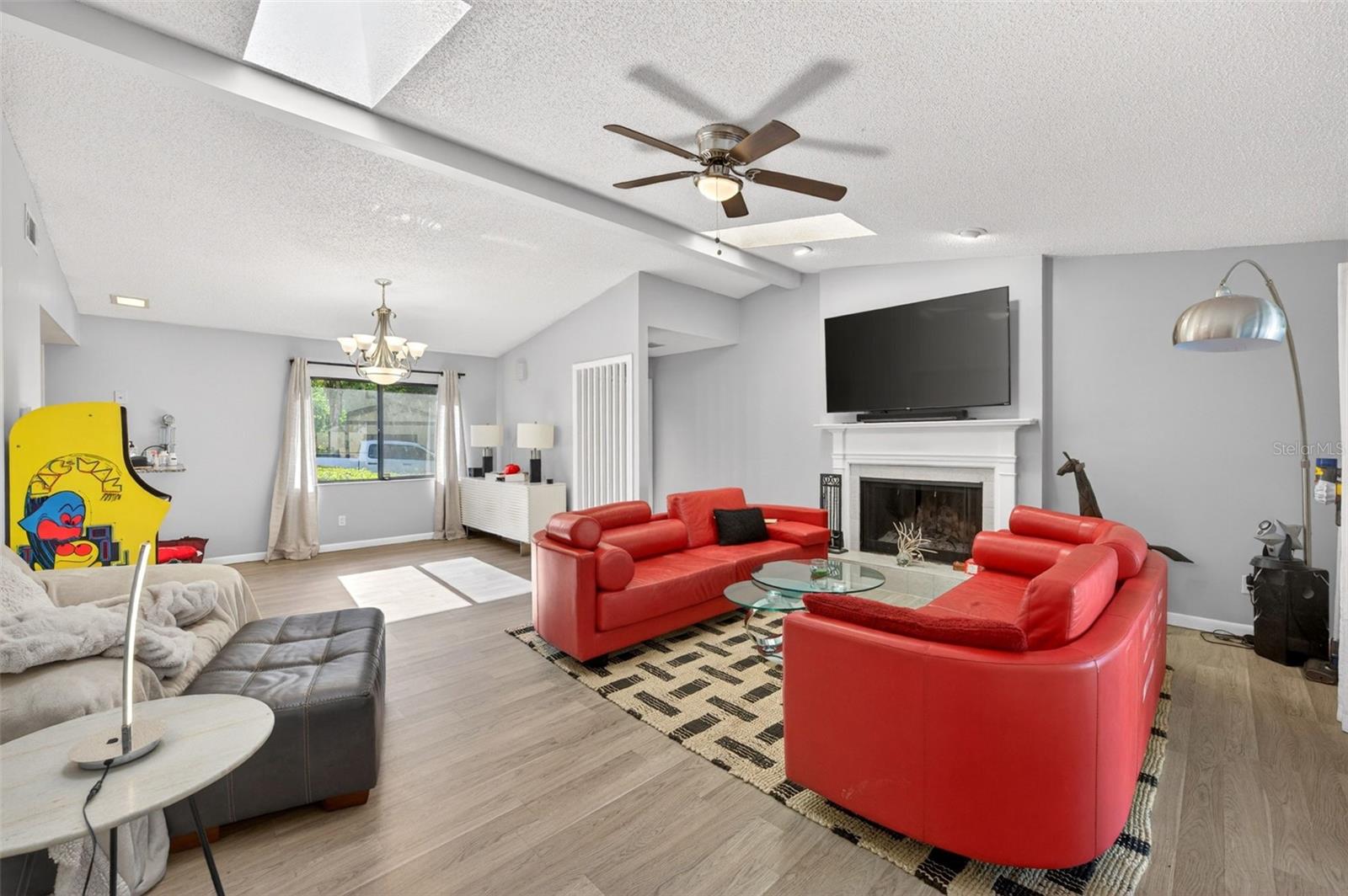 3816 NE 19TH STREET CIRCLE