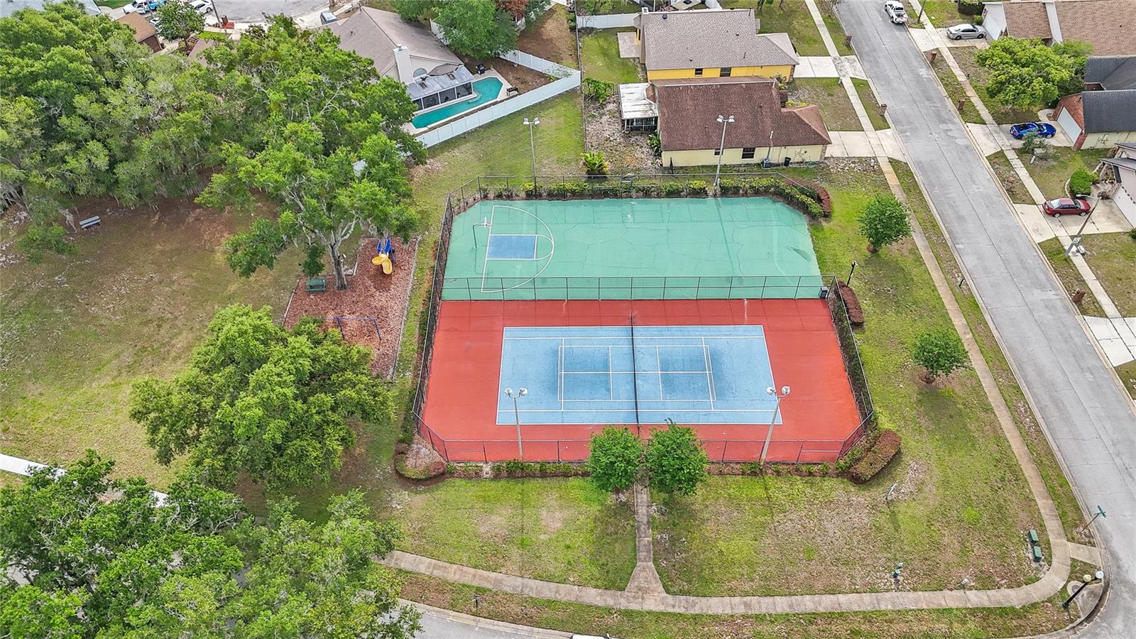 HYDE PARK - Residential
