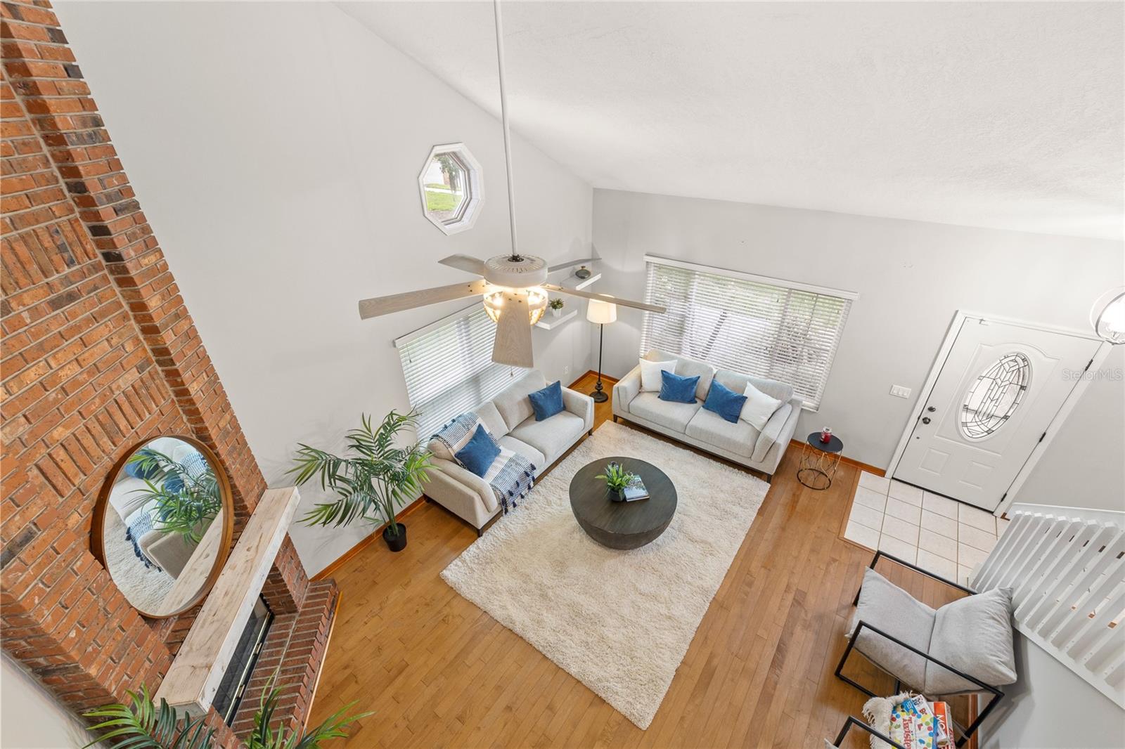 HYDE PARK - Residential