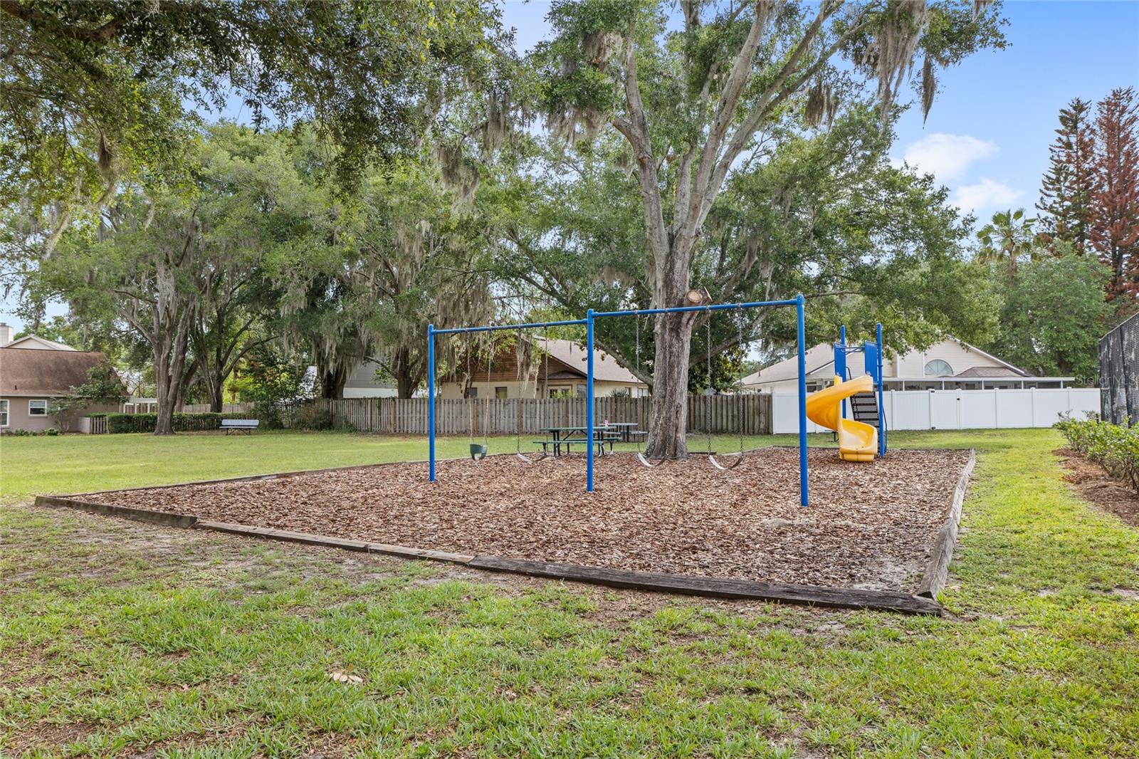HYDE PARK - Residential