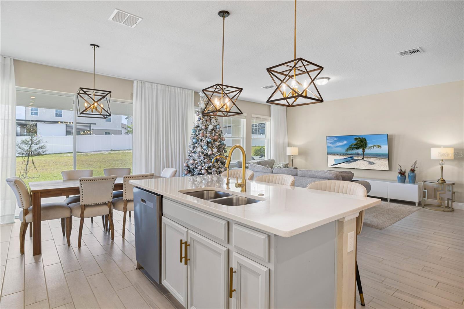 VILLAGES/MINNEOLA HILLS PH 1B - Residential