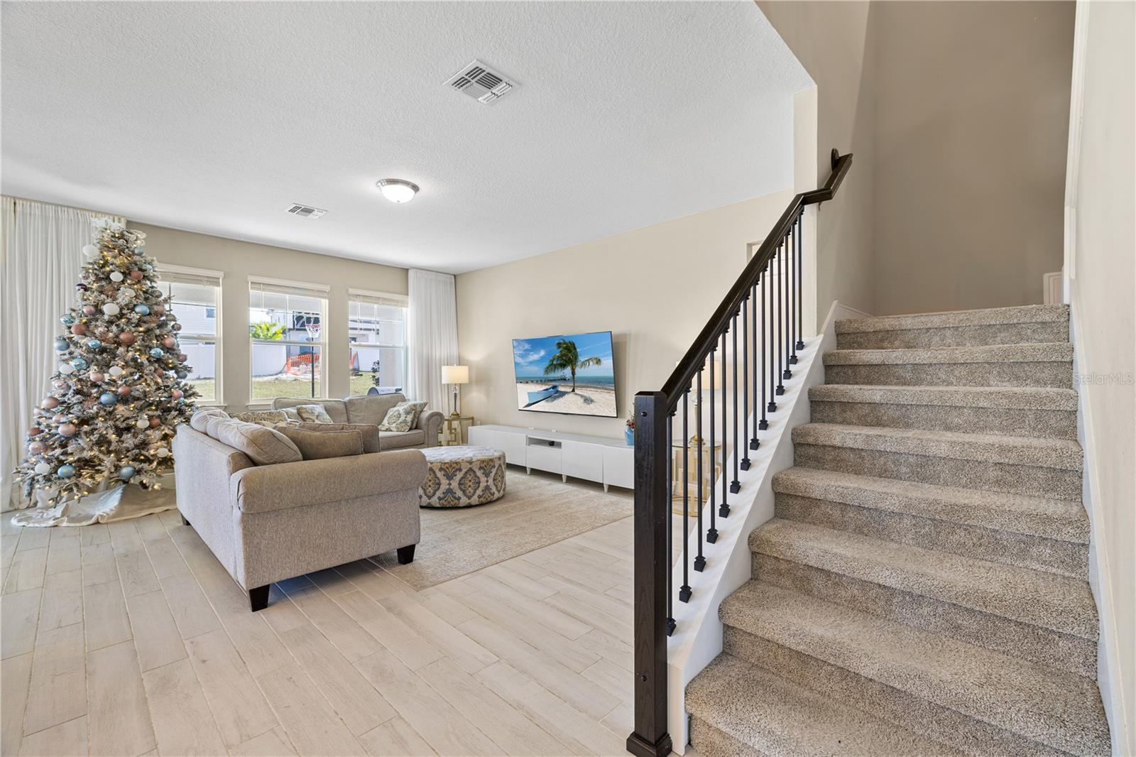 VILLAGES/MINNEOLA HILLS PH 1B - Residential