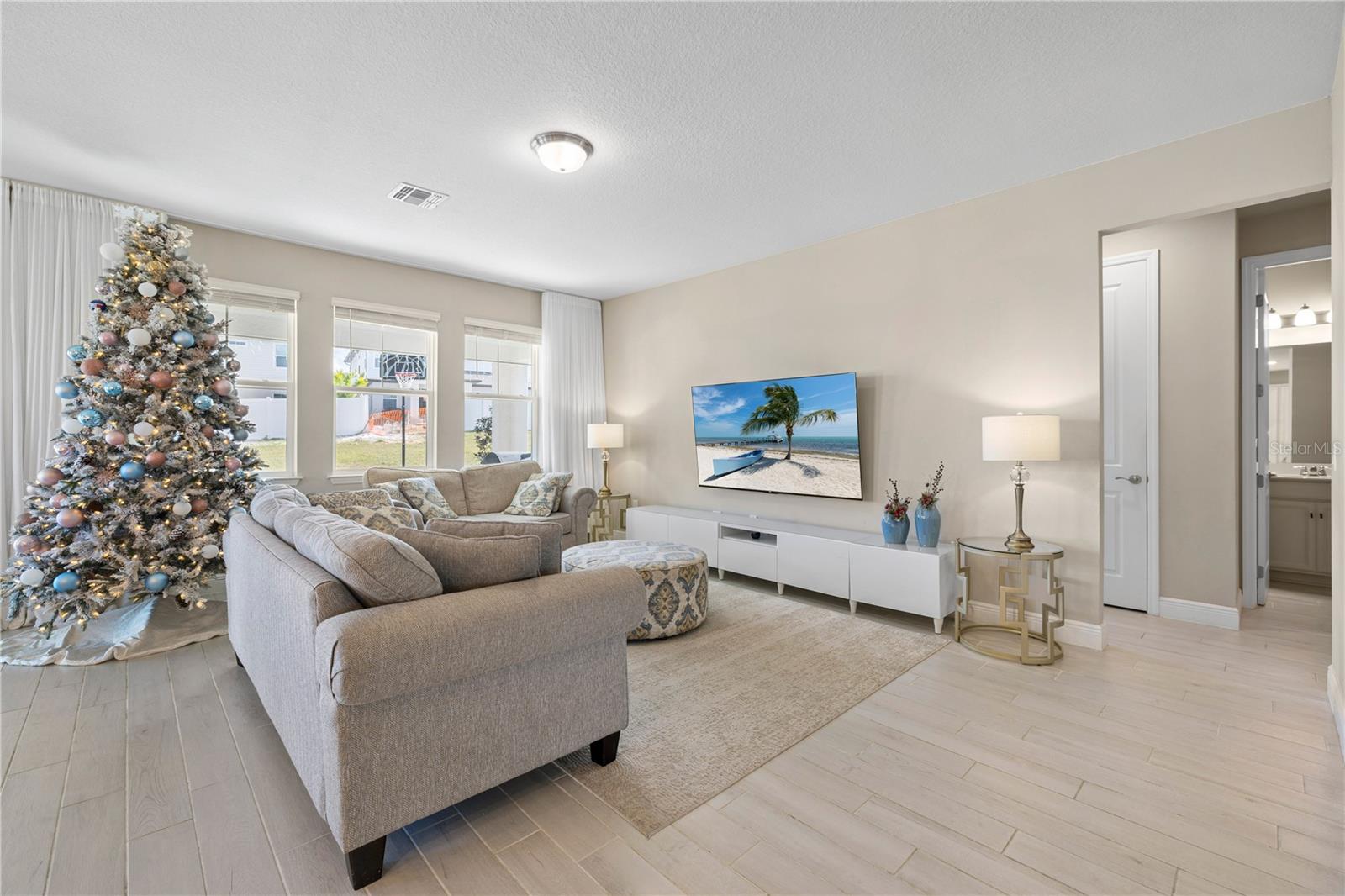 VILLAGES/MINNEOLA HILLS PH 1B - Residential