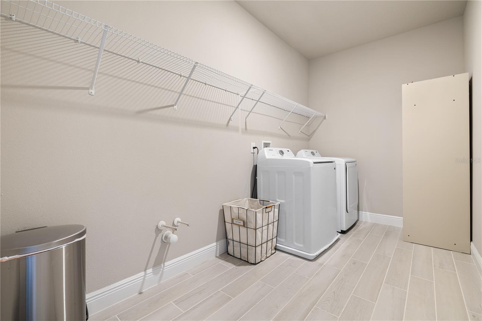 VILLAGES/MINNEOLA HILLS PH 1B - Residential