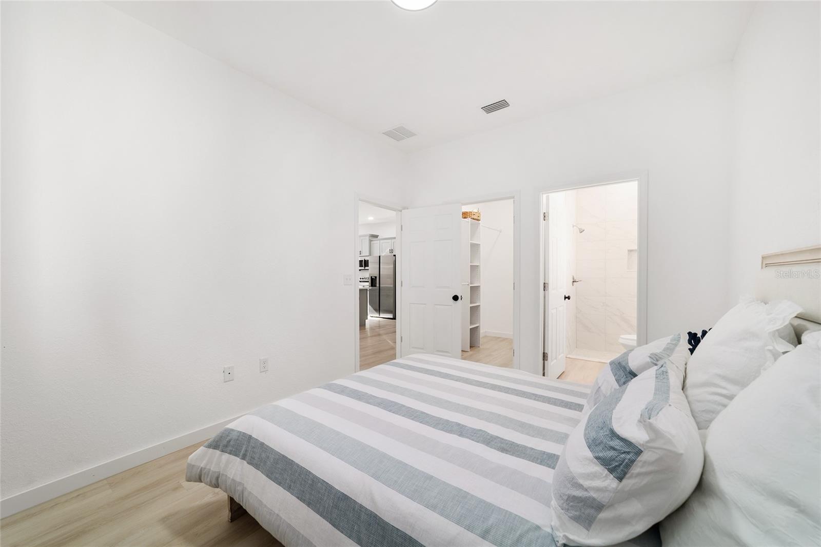 SABAL PARK - Residential