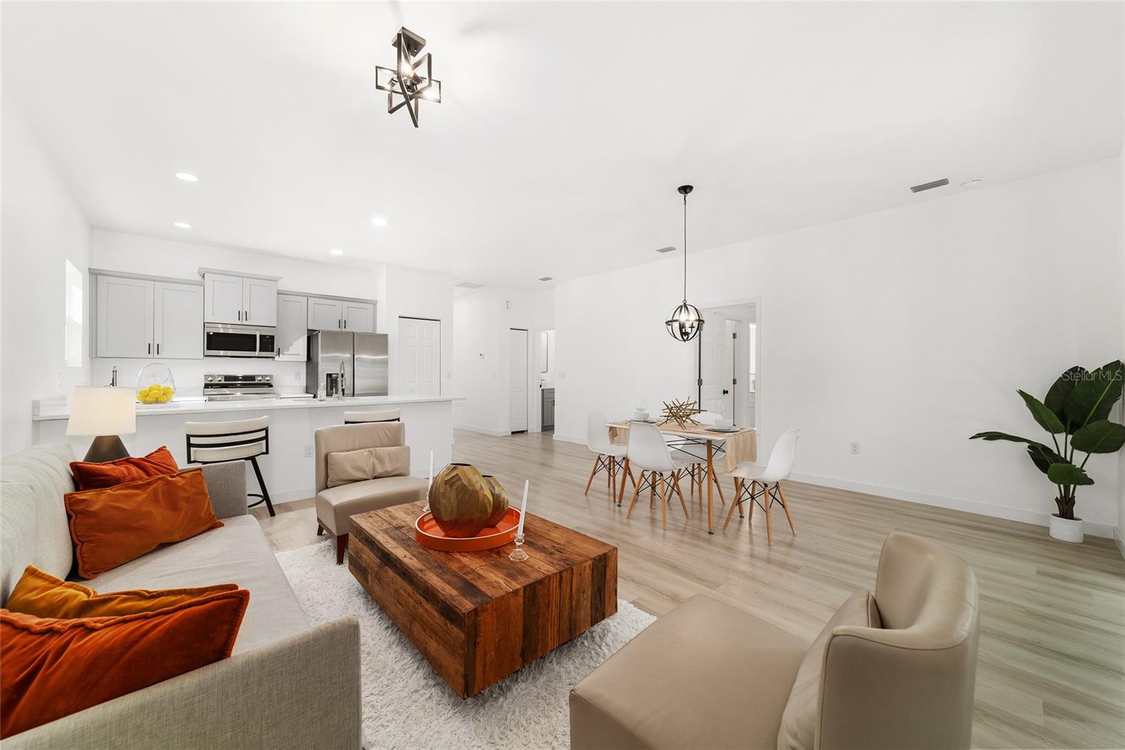 SABAL PARK - Residential