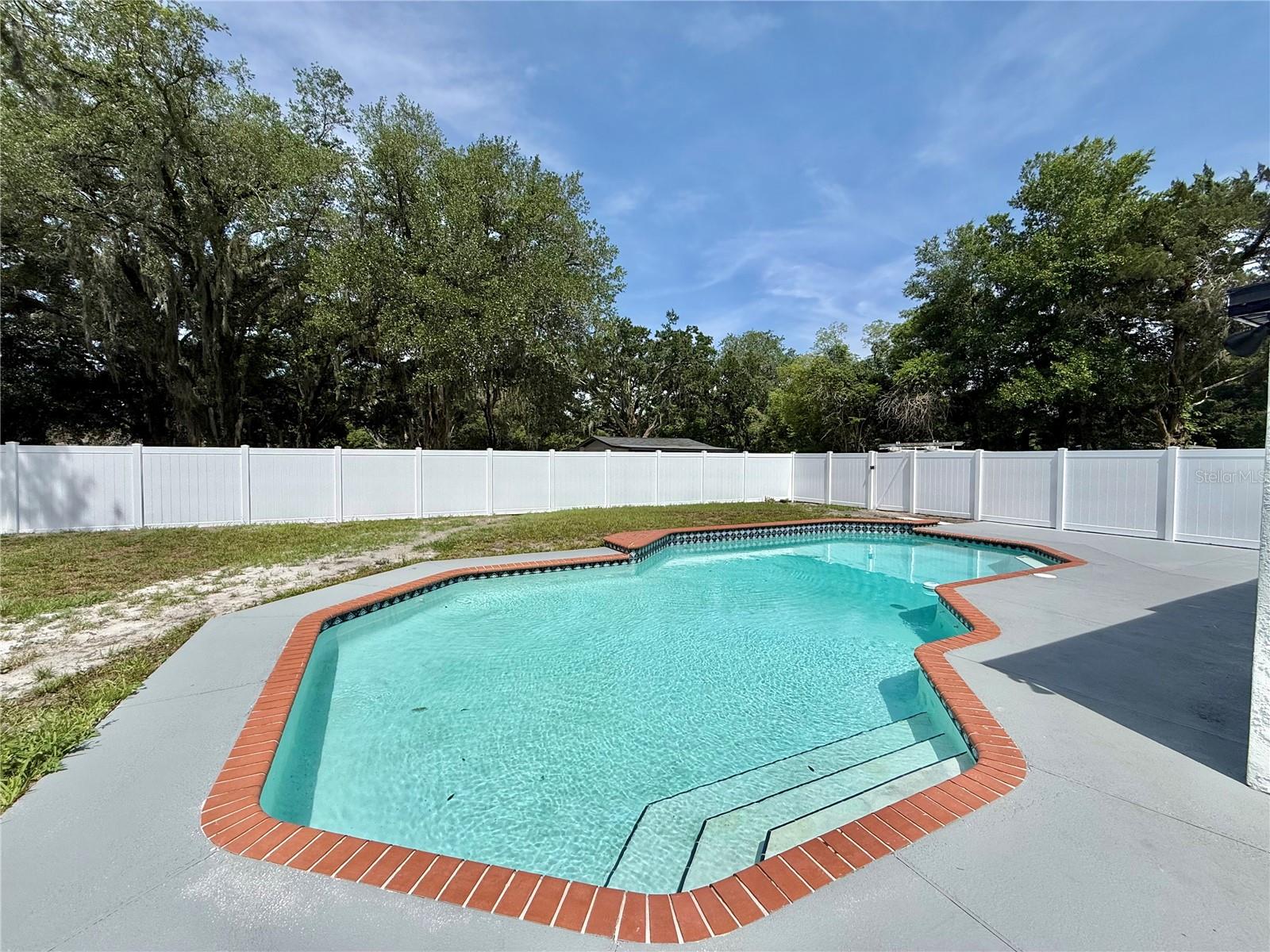 ORLANDO IMPROV CO 03 - Residential Lease