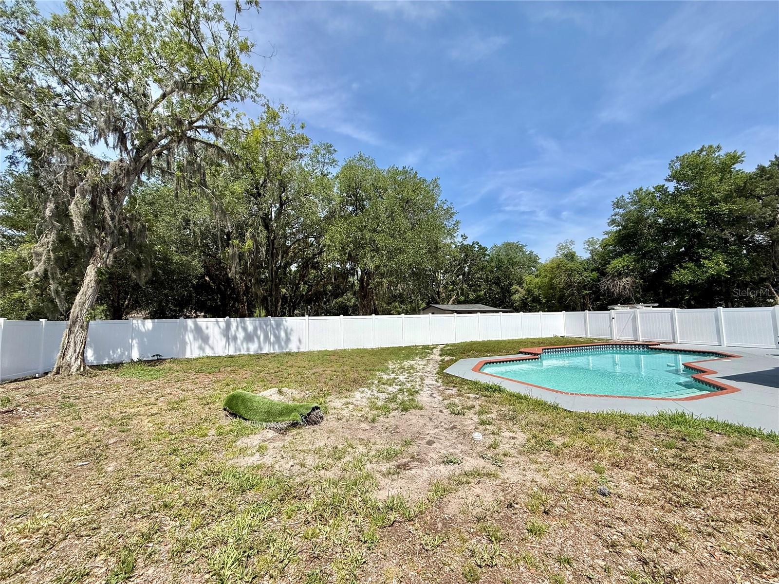 ORLANDO IMPROV CO 03 - Residential Lease