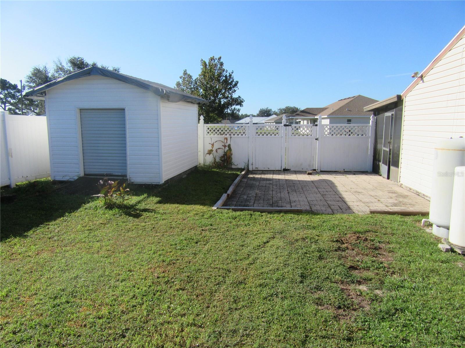 SILVER SPGS SHORES UN 17 - Residential