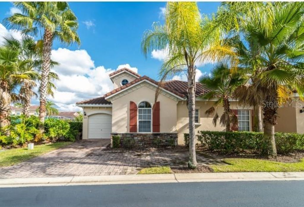 Photo of 904 Brunello Drive, Davenport, FL 33897 (MLS # S5137559)