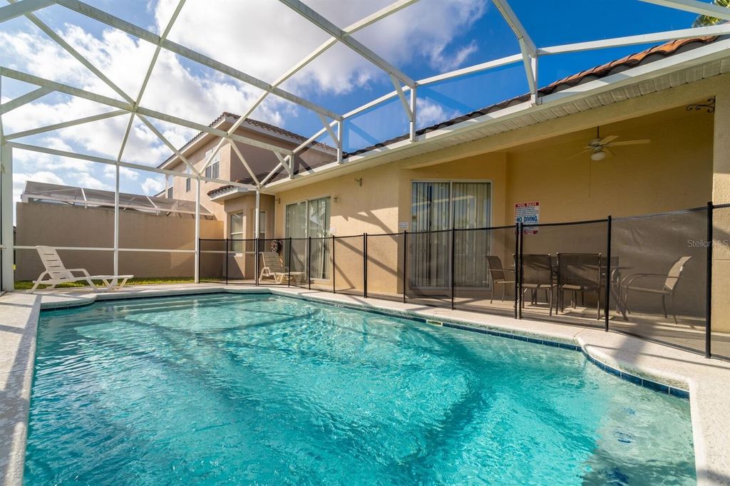 Photo of 904 Brunello Drive, Davenport, FL 33897 (MLS # S5137559)