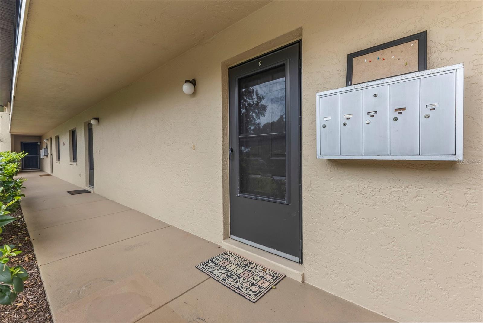 4000 OAKVIEW DRIVE L4