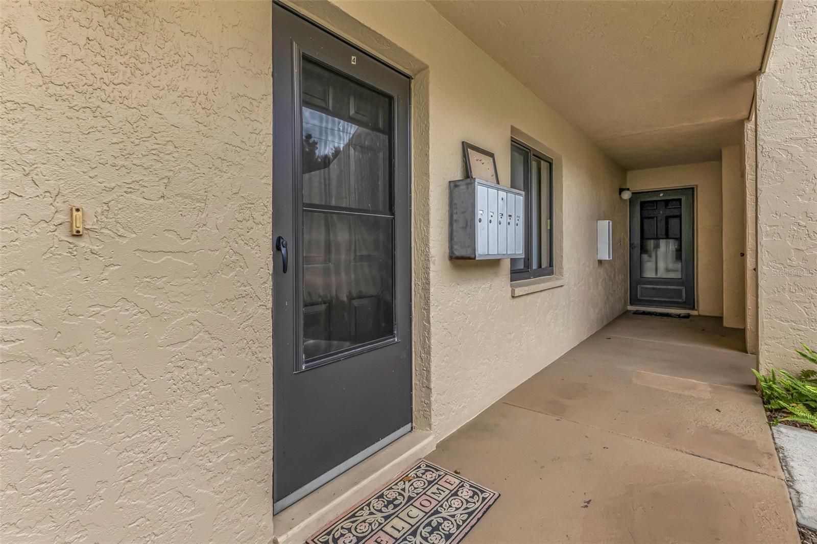 4000 OAKVIEW DRIVE L4