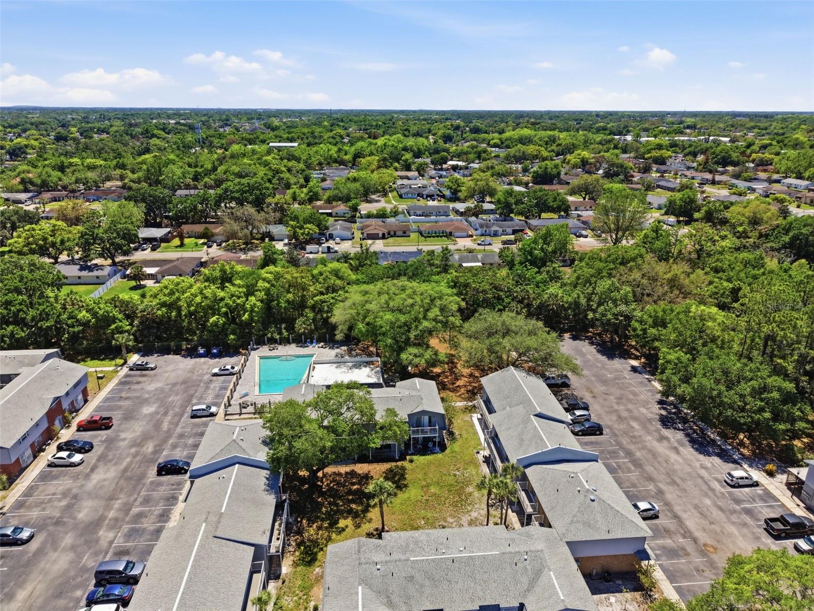 COLONIES - Residential