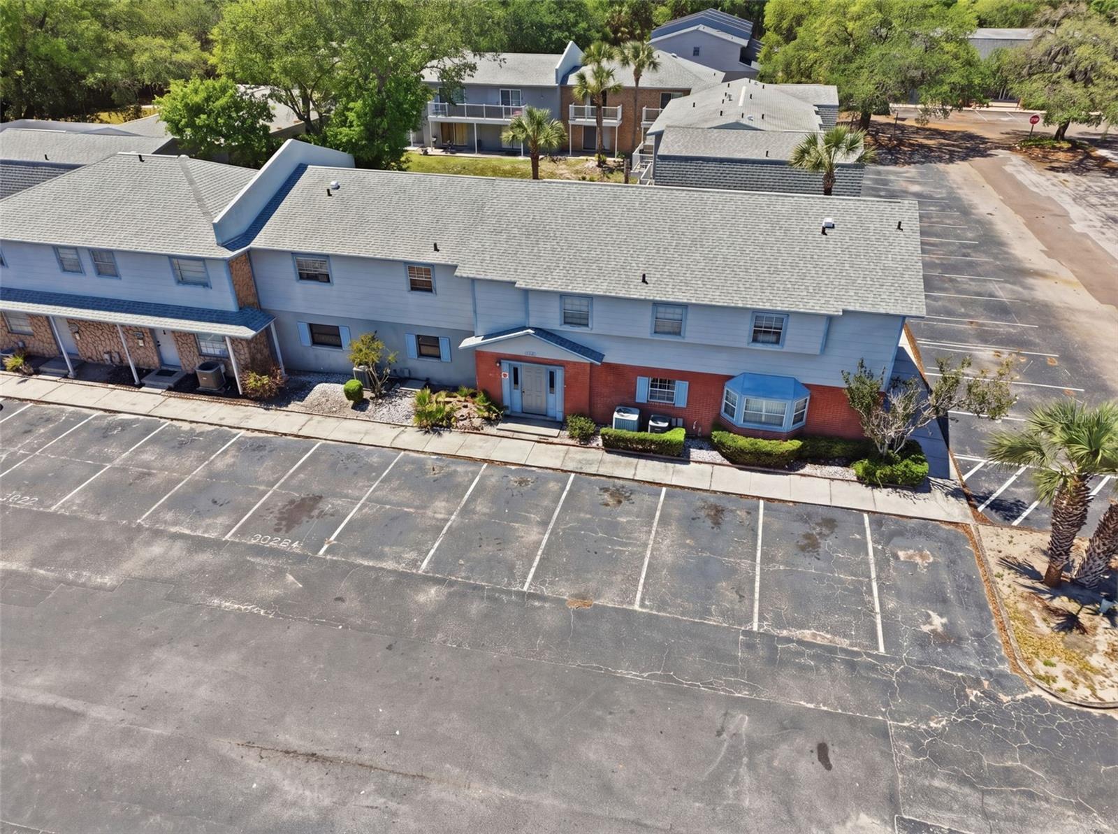 COLONIES - Residential