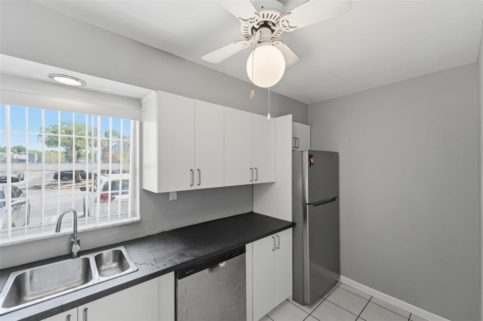 COLONIES - Residential