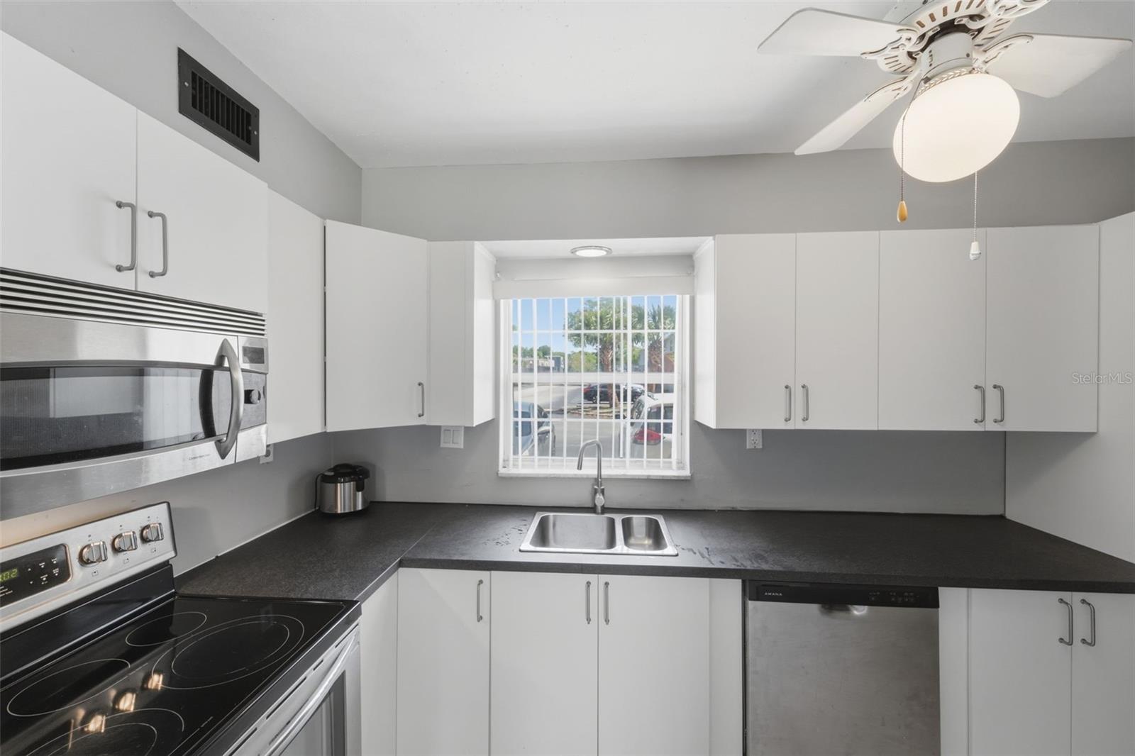 COLONIES - Residential