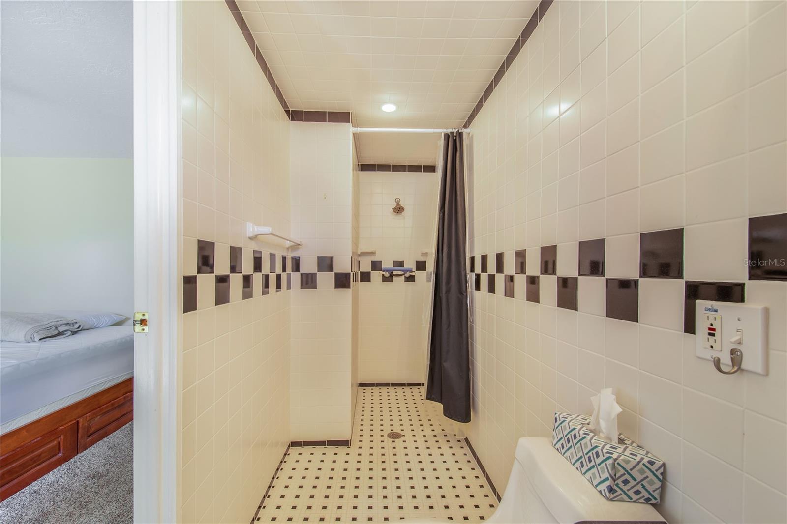 SUN-AIR COUNTRY CLUB - Residential