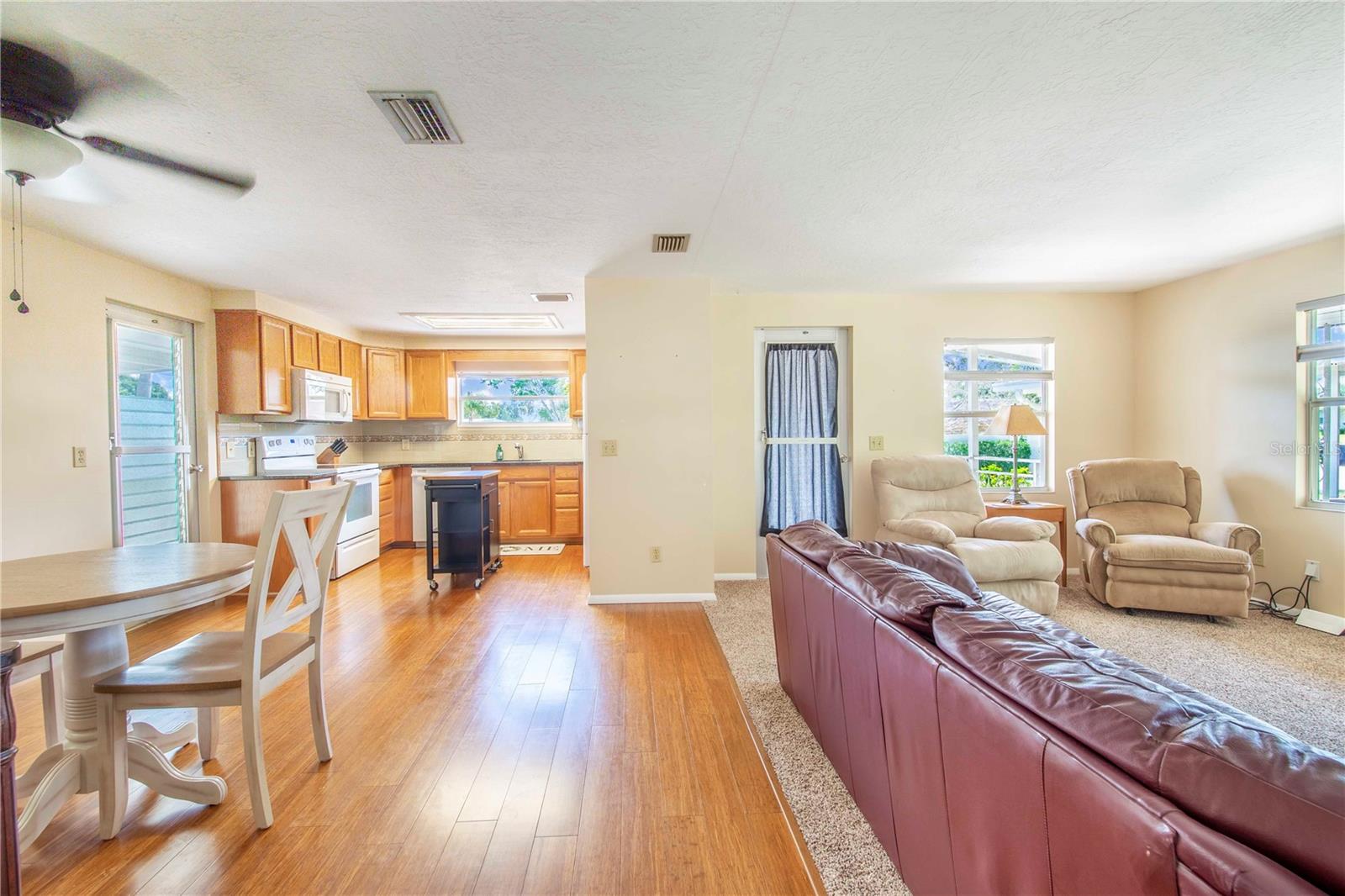 SUN-AIR COUNTRY CLUB - Residential