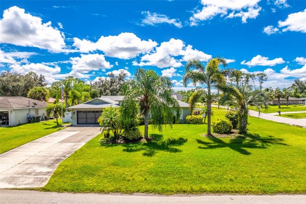 3877 LAVILLA AVE, NORTH PORT, FL 34286 - Image f262b1a76bfac32da2f0c1e44995a7de/2180054699