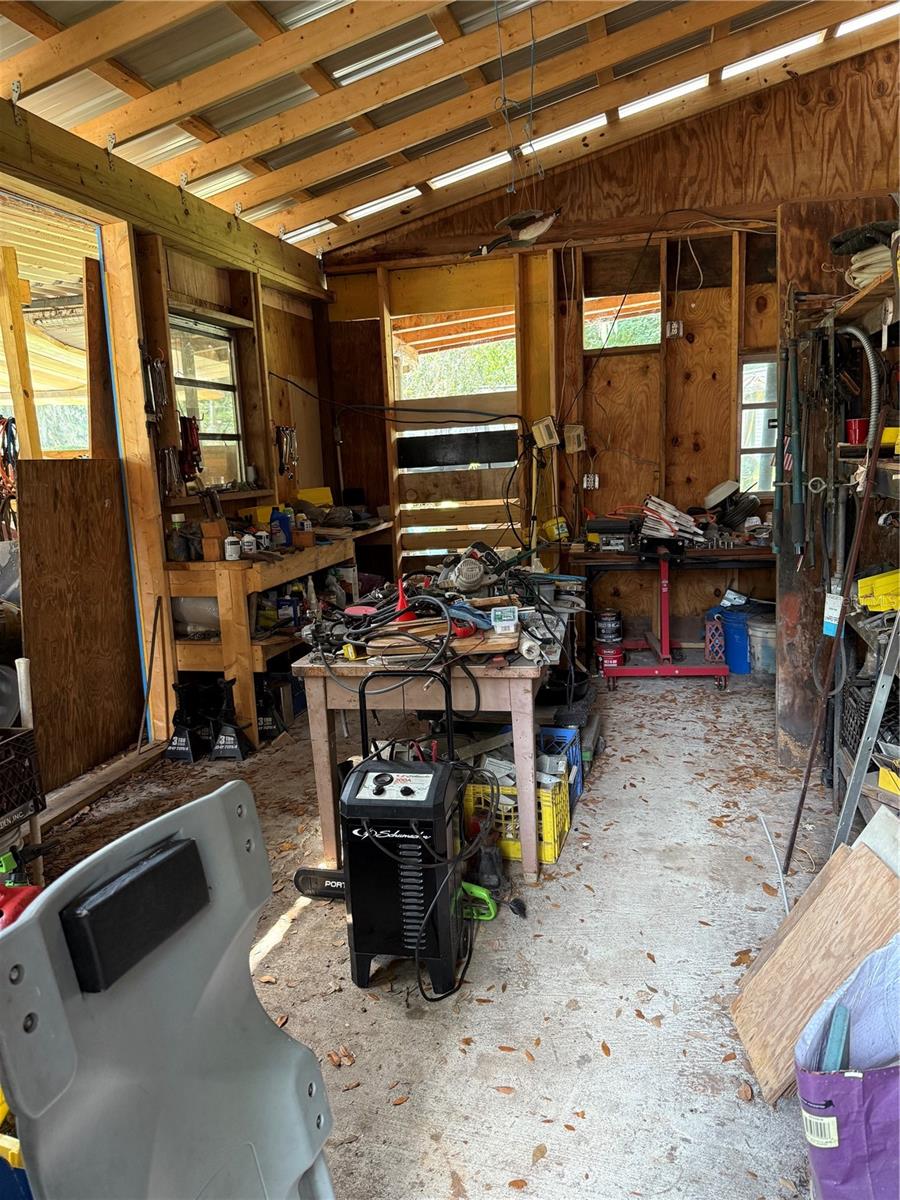 MEADOWBROOK RANCHES - Residential