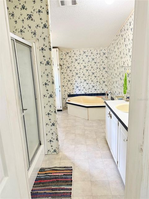 Tiny photo for 14000 NE 47th Avenue, Anthony, FL 32617 (MLS # OM708233)
