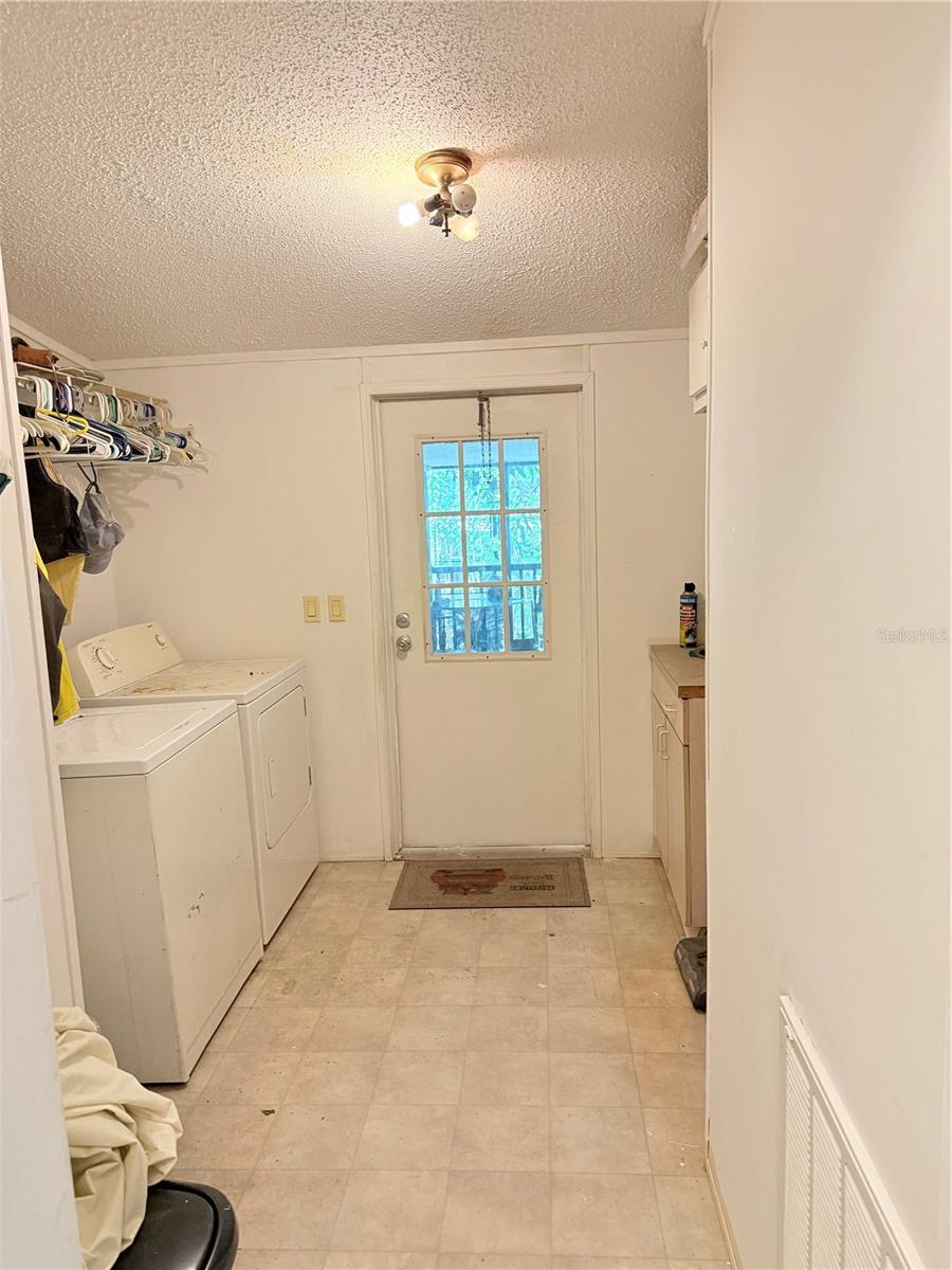 MEADOWBROOK RANCHES - Residential