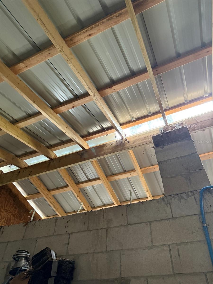 MEADOWBROOK RANCHES - Residential