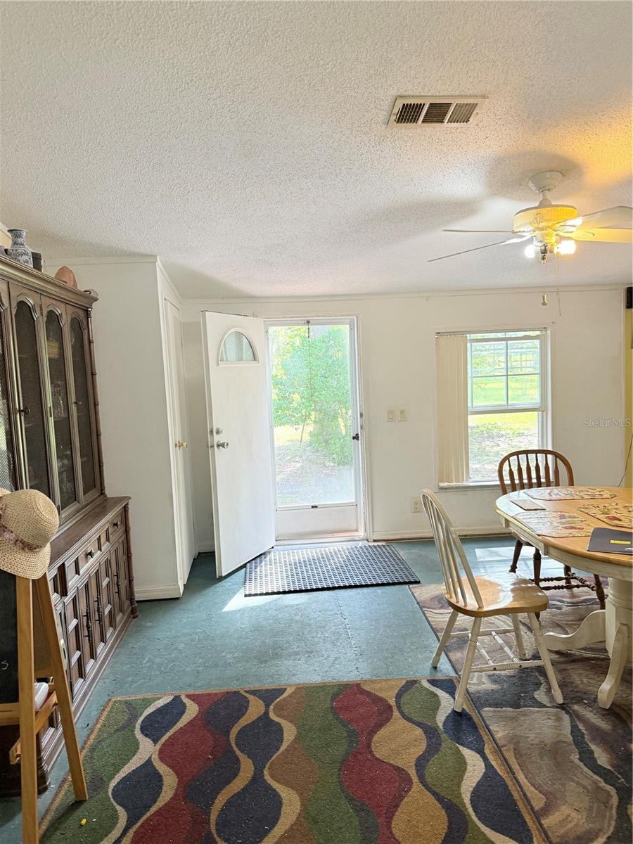 MEADOWBROOK RANCHES - Residential