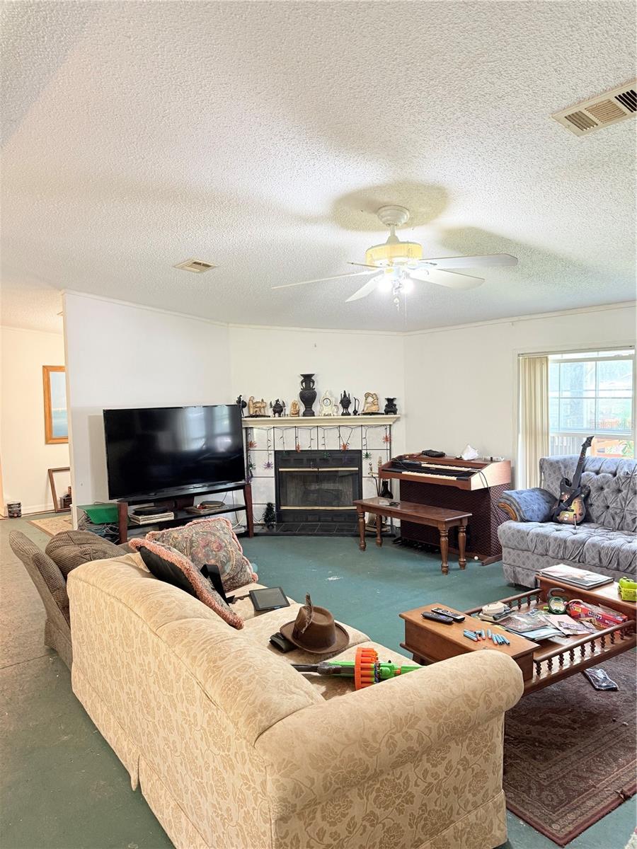 MEADOWBROOK RANCHES - Residential