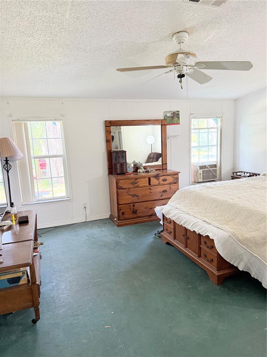 MEADOWBROOK RANCHES - Residential